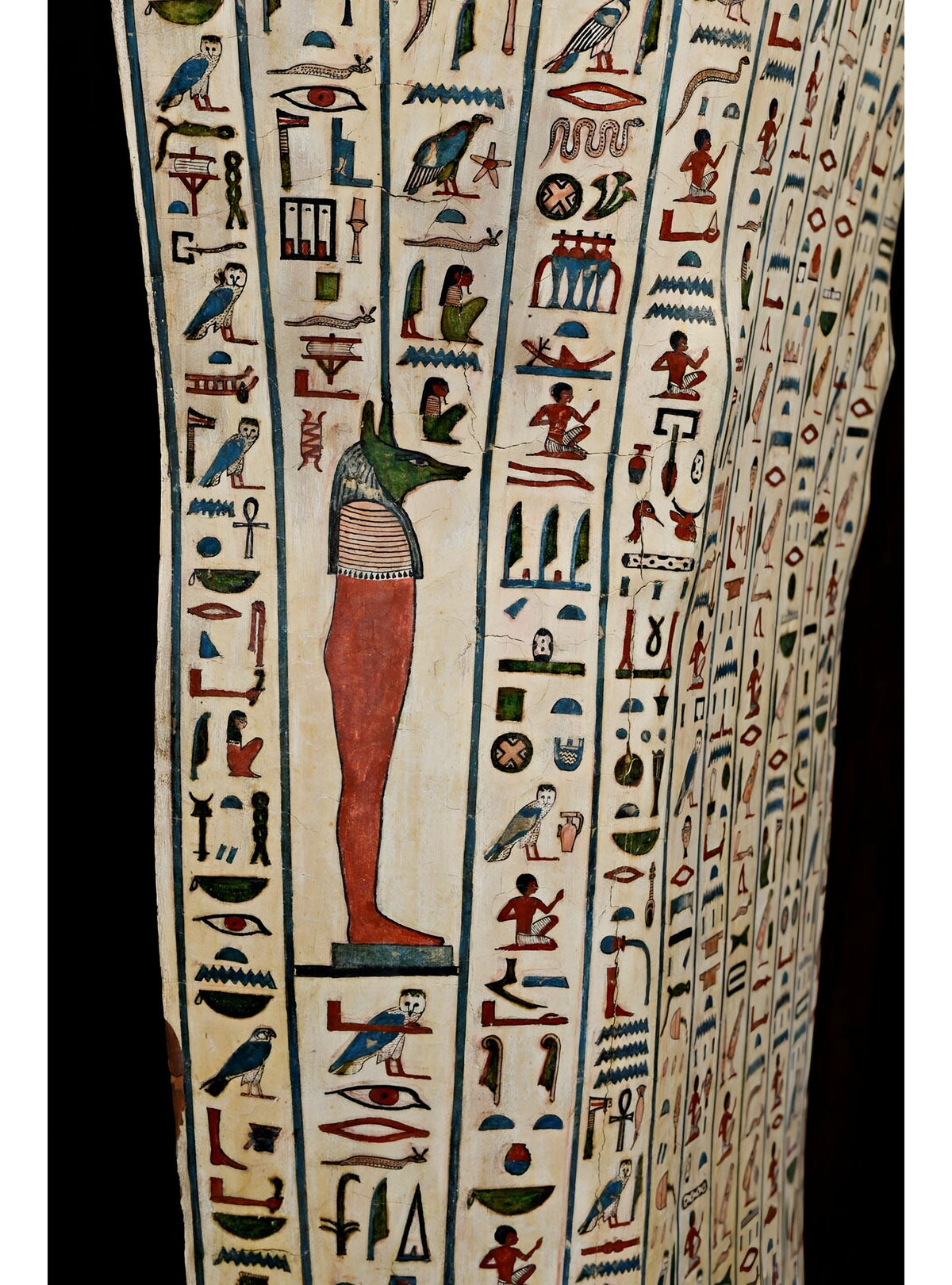 Zonen van Horus - Sarcofaag van Peftjaoeneith uit de collectie van het Rijksmuseum van Oudheden, het originele kunstwerk achter de sokken