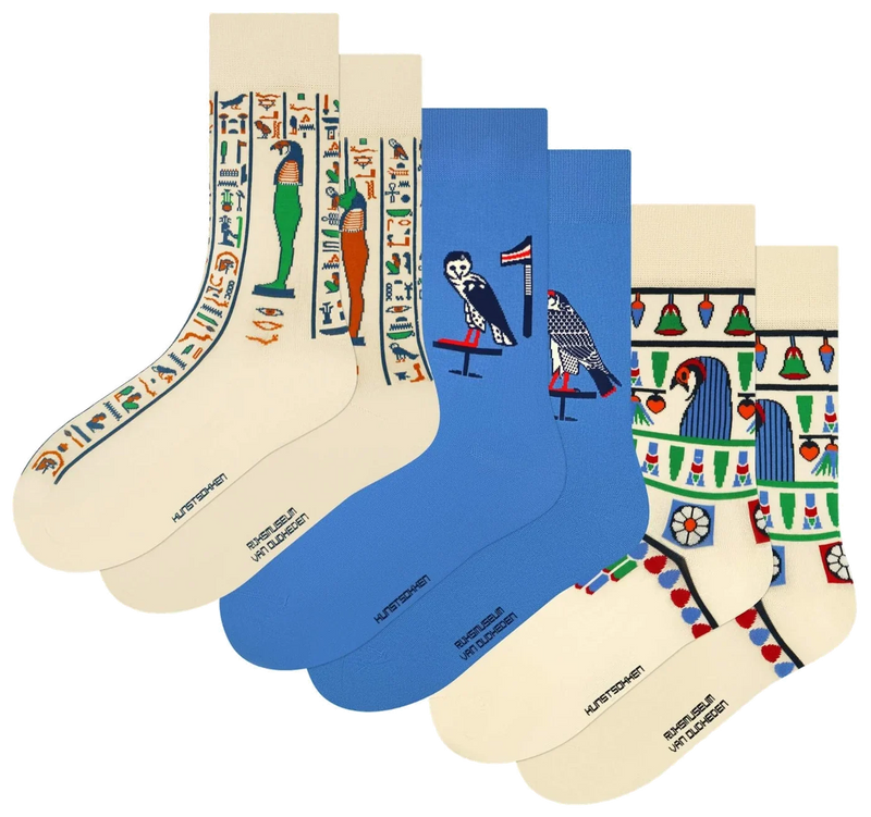 The sarcophagus, 3 pairs
